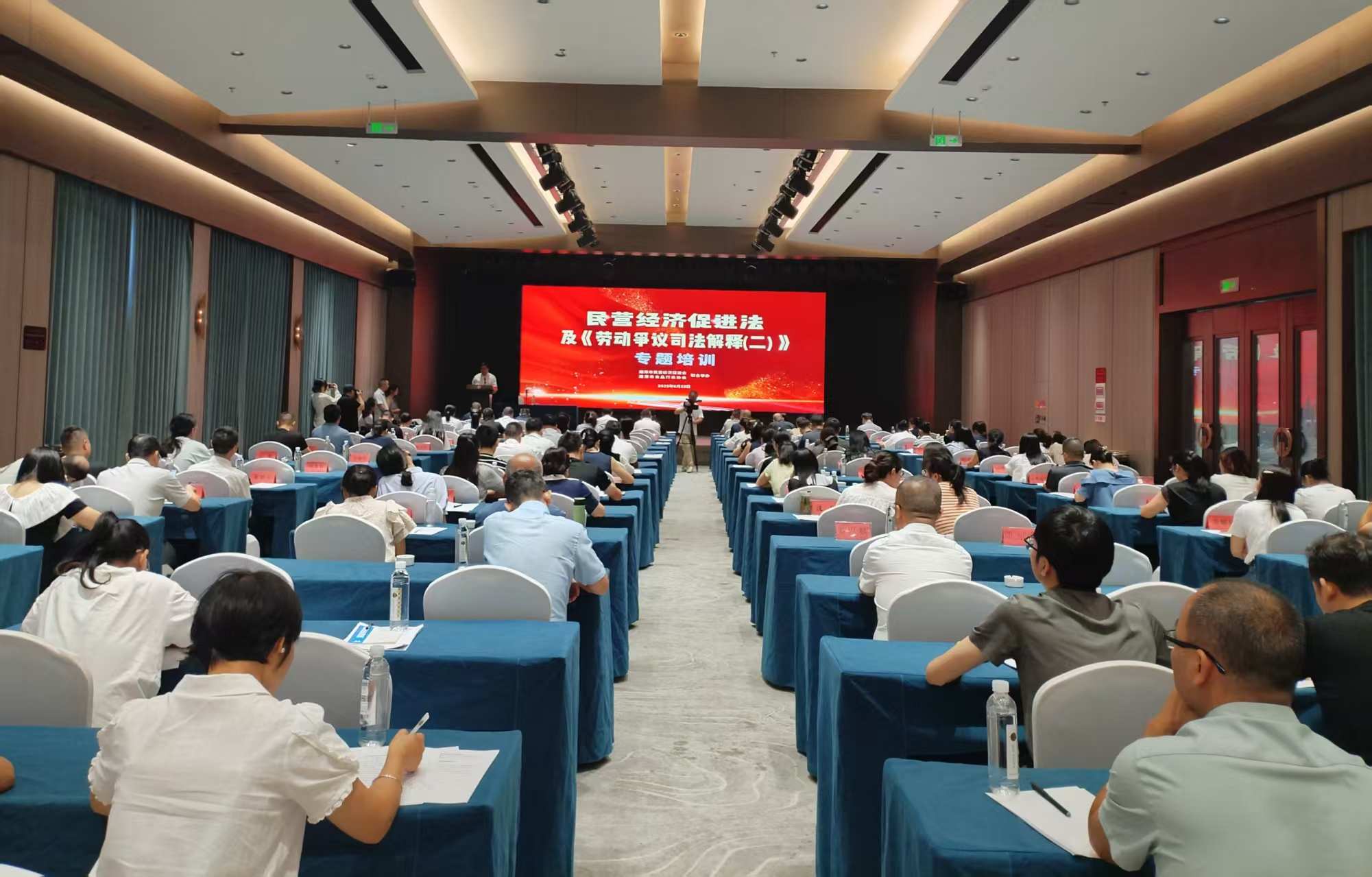 1756172481319639.jpg 2.jpg